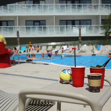 Apartament Lux Tukan B004, Polanki Aqua - Holiday City Kołobrzeg Exterior foto