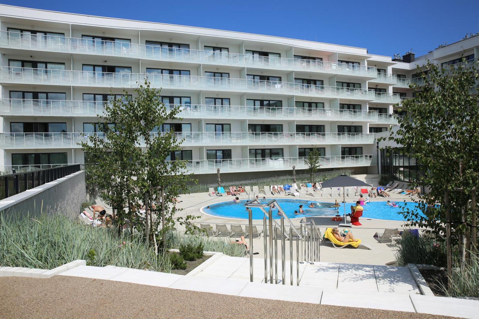 Apartament Lux Tukan B004, Polanki Aqua - Holiday City Kołobrzeg Exterior foto